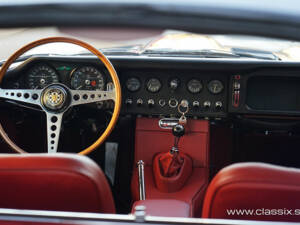 Image 16/30 de Jaguar E-Type 4.2 (1967)