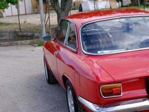 Bild 4/12 von Alfa Romeo Giulia GT 1300 Junior (1967)