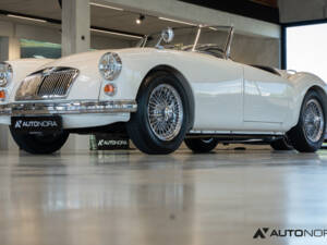 Image 26/65 of MG MGA 1600 (1960)