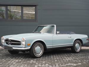 Image 4/50 of Mercedes-Benz 280 SL (1968)