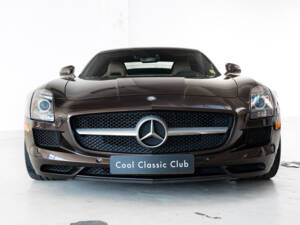 Afbeelding 3/46 van Mercedes-Benz SLS AMG Roadster (2012)