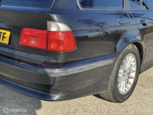 Afbeelding 23/29 van BMW 528i Touring (1999)