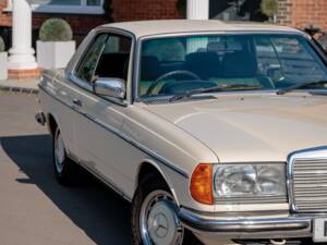 Bild 11/50 von Mercedes-Benz 280 CE (1980)