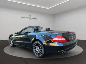 Bild 6/21 von Mercedes-Benz SL 350 (2010)