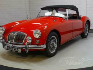 Image 14/19 of MG MGA 1600 (1962)