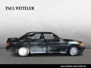 Afbeelding 6/23 van Mercedes-Benz 190 E 2.5-16 (1990)