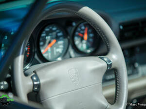 Image 35/60 de Porsche 911 Carrera (1994)