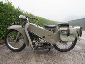 Image 2/39 of Velocette DUMMY (1955)