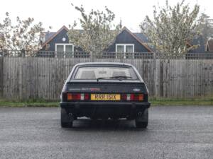 Image 14/21 de Ford Capri 2,8i (1981)