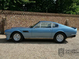 Image 15/50 of Aston Martin DBS V8 (1973)