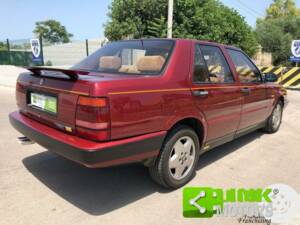 Image 4/10 of Lancia Thema 8.32 (1988)