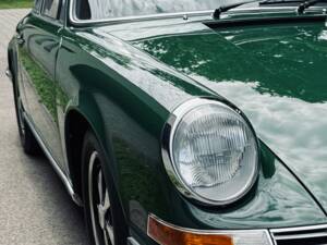 Afbeelding 2/62 van Porsche 911 2.2 T (1970)