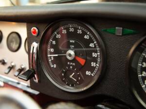 Image 47/50 of Jaguar E-Type 3.8 Flat Floor (1961)