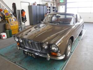 Image 35/50 of Jaguar XJ 6 2.8 (1972)