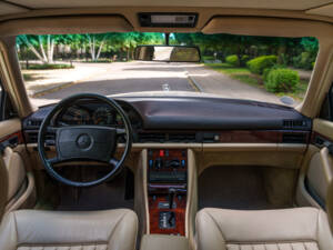 Image 10/25 of Mercedes-Benz 560 SEL (1986)