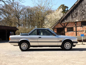 Image 3/120 of BMW 323i Baur TC (1984)