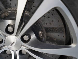 Imagen 37/50 de Aston Martin V12 Vantage (2012)