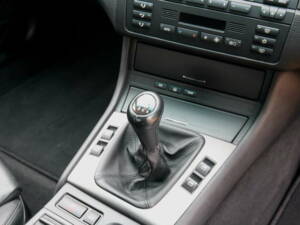 Immagine 23/33 di BMW M3 (2002)