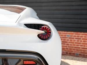 Image 46/50 of Aston Martin Vanquish Zagato (2017)