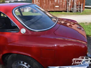 Image 7/42 de Alfa Romeo 2000 GTV (1971)