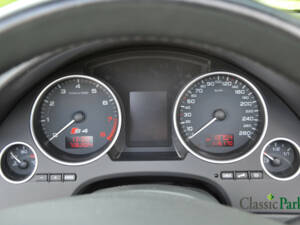 Image 38/50 of Audi S4 (2005)