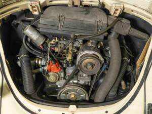 Immagine 2/19 di Volkswagen Maggiolino 1600 (1973)