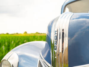 Image 22/83 de Ford V8 Modell 46 Pick Up (1940)