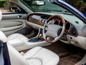 Bild 6/44 von Jaguar XK8 4.0 (2000)