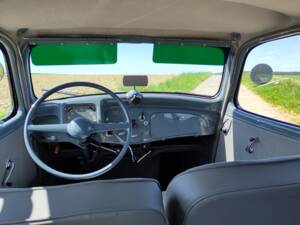 Image 19/34 of Citroën Traction Avant 11 BL (1955)