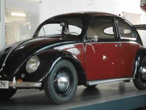 Image 19/24 of Volkswagen Coccinelle 1100 Export (Brezel) (1951)