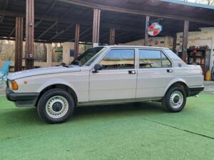 Image 3/51 of Alfa Romeo Giulietta 1.3 (1979)