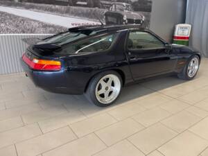 Bild 6/19 von Porsche 928 GTS (1992)