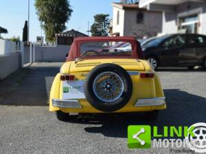 Image 5/10 de FIAT 850 Spider (1967)