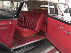 Image 4/5 of Mercedes-Benz 220 Cabriolet B (1952)