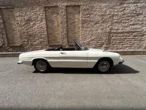 Image 10/63 of Alfa Romeo Spider 1300 Junior (1970)