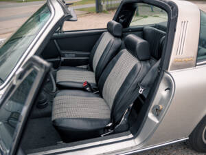 Bild 22/34 von Porsche 911 2.4 T (1972)