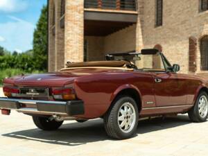 Image 14/50 of FIAT 124 Pininfarina Spidereuropa (1985)