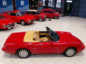 Imagen 9/63 de Alfa Romeo 2.0 Spider (1992)