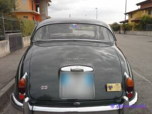 Image 2/13 de Jaguar Mk II 2.4 (1962)