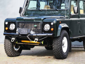 Immagine 18/34 di Land Rover Defender 110 (2000)