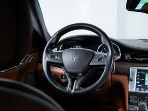 Image 11/44 of Maserati Quattroporte GTS (2013)