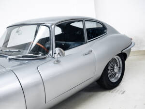 Image 30/42 of Jaguar E-Type 3.8 (1963)