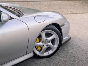 Image 14/36 of Porsche 911 GT2 (2003)