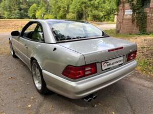 Image 9/21 of Mercedes-Benz SL 55 AMG (1999)