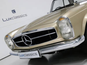 Image 7/28 of Mercedes-Benz 230 SL (1965)