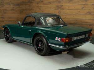 Image 14/19 of Triumph TR 6 (1974)