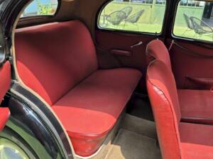 Image 36/47 of FIAT 1100 E (1952)