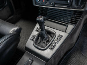 Image 13/23 de BMW M5 (1987)