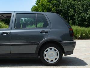 Immagine 19/45 di Volkswagen Golf IV 1.6 (1997)