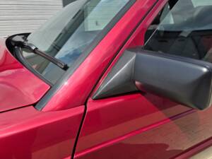 Imagen 37/69 de Mercedes-Benz 190 E 1.8 (1991)